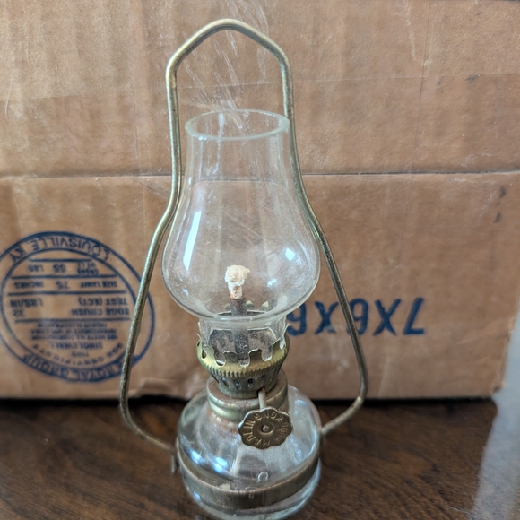 Vintage Brass and Glass Oil Lamp - Picture 1 of 7